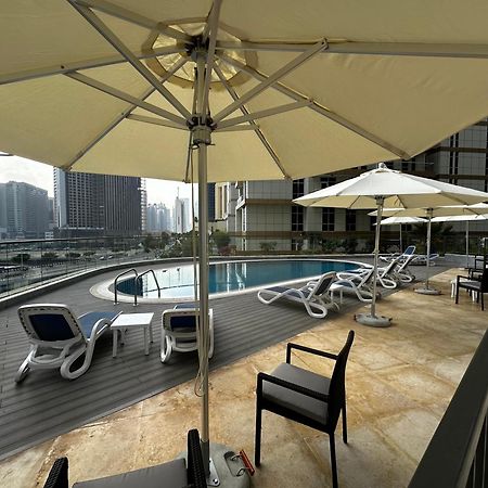 Dunya Tower Luxury And 2 Min Walk To Dubai Mall And Burj Khalifa In Heart Of Downtown Eksteriør billede