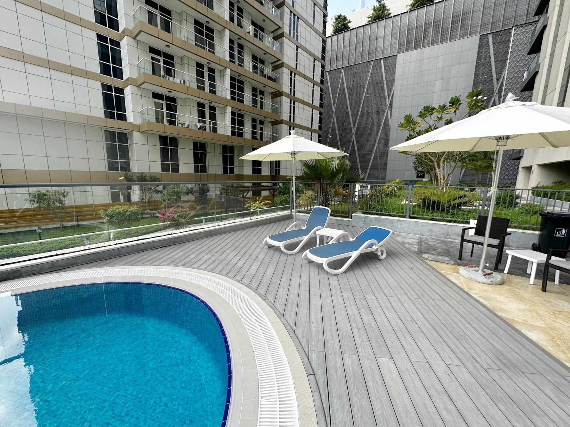 Dunya Tower Luxury And 2 Min Walk To Dubai Mall And Burj Khalifa In Heart Of Downtown Eksteriør billede